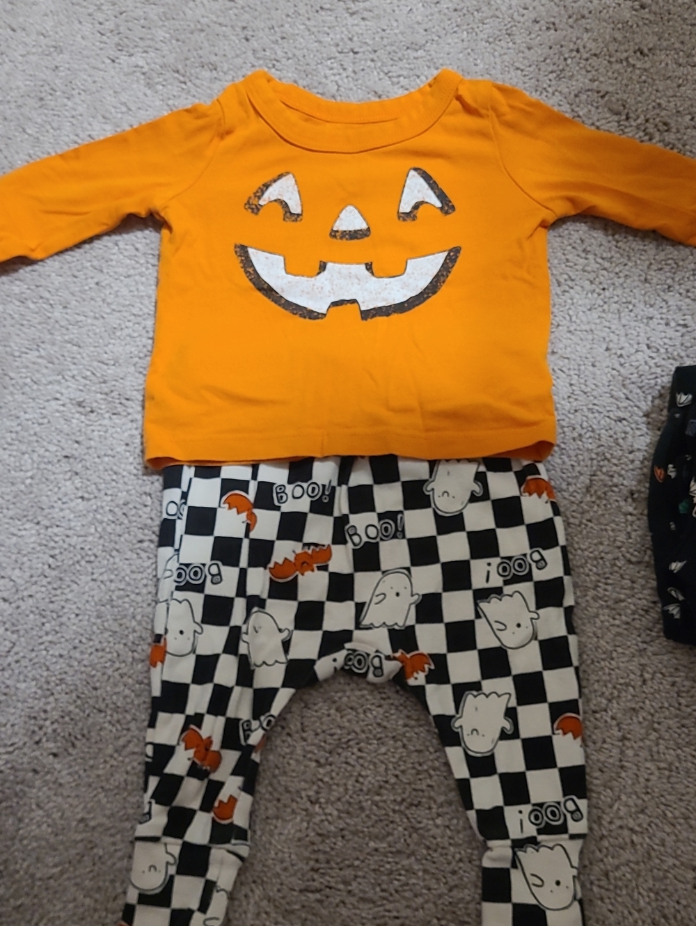 Joe Fresh Orange Pumpkin Face Top with Black-and-White Check Ghost Pants